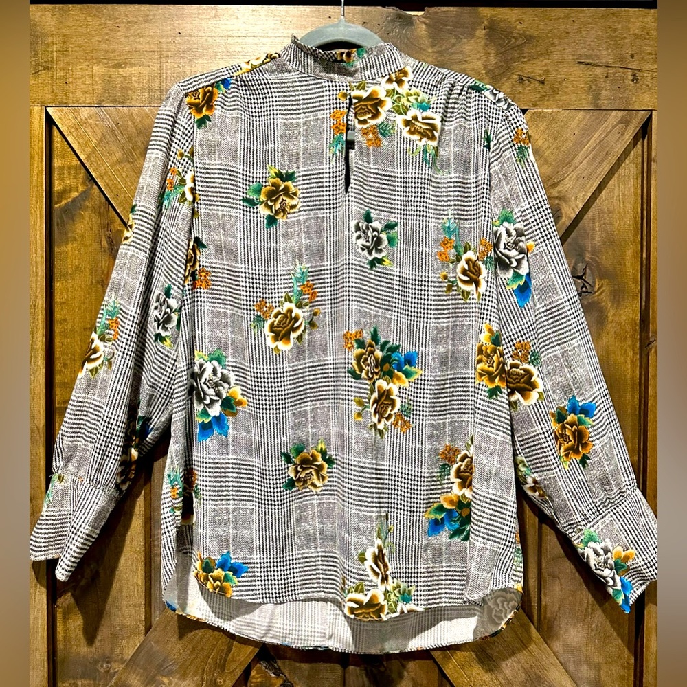 EUC Supply & Demand Checkered Floral Blouse Sz L - Picture 11 of 15